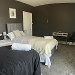 Workers Home - Free Parking